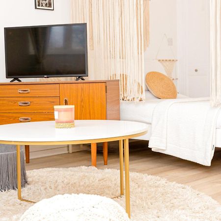 Charming Studio With Balcony In Putney, 5 Min Tube London Exterior photo