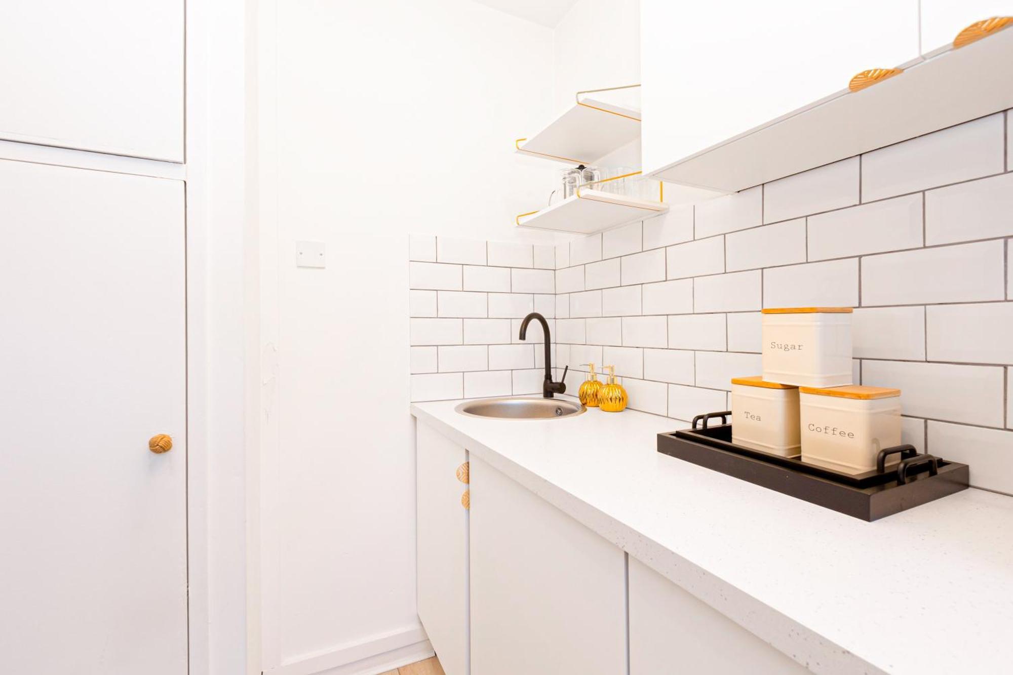 Charming Studio With Balcony In Putney, 5 Min Tube London Exterior photo
